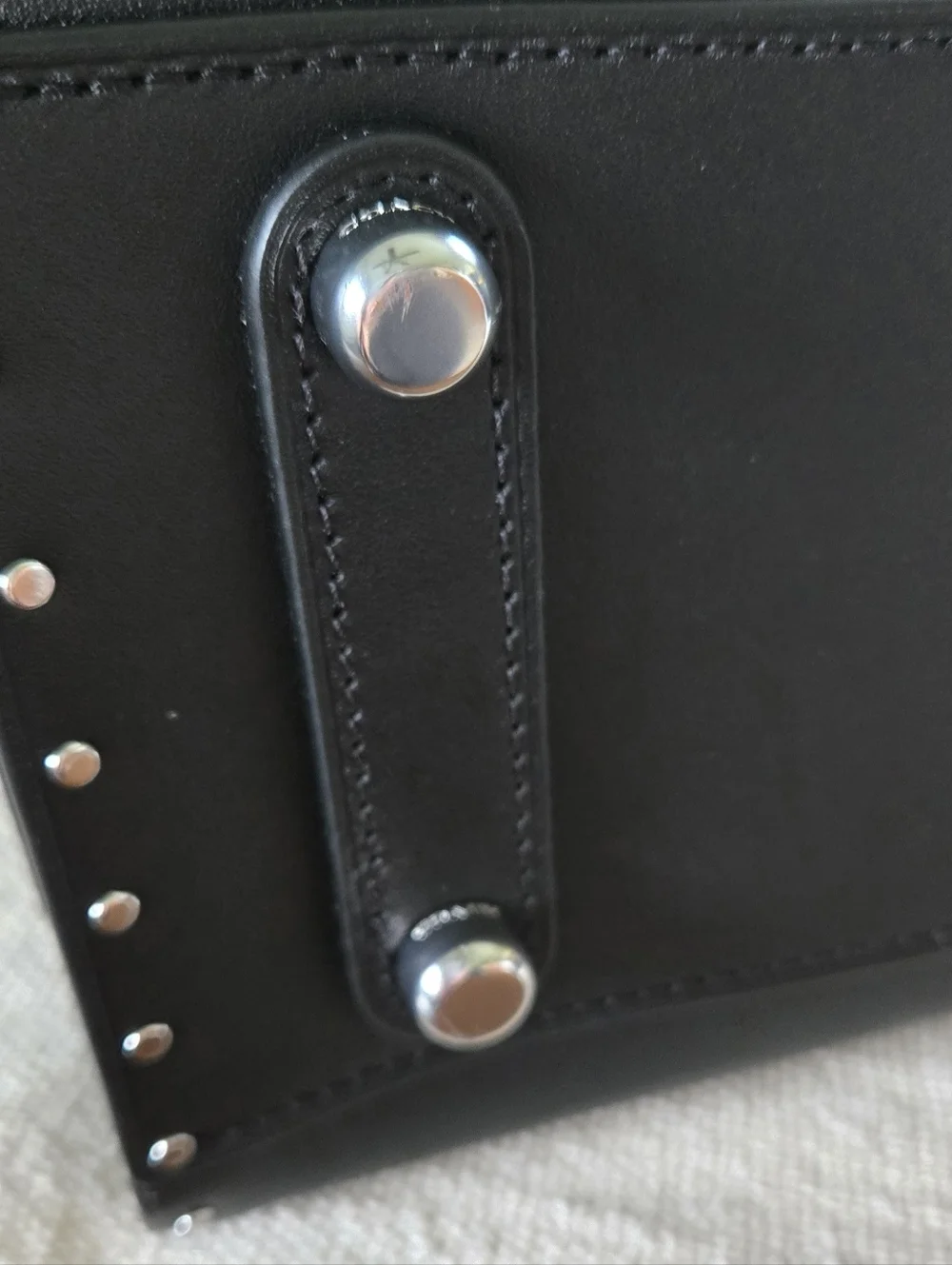 Coach Rivet Rogue 30 - Picture 10 of 13